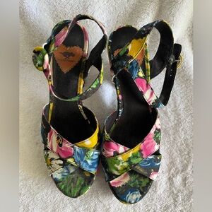 Ricketdog SZ 71/2 Platform Shoes. Great Condition. No Box